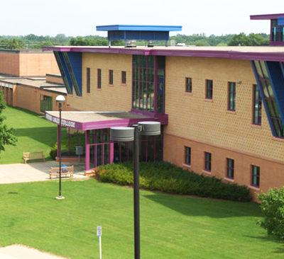 Central Lakes College Brainerd Building exterior